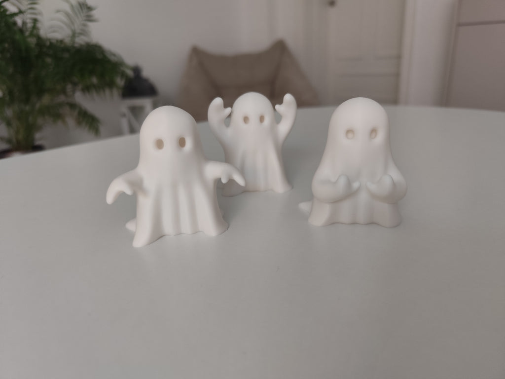 Three Little Halloween Ghosts – Set of 3