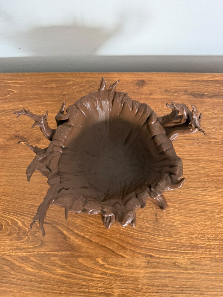 Darkwood Halloween Candy Bowl – Gnarled Tree Stump